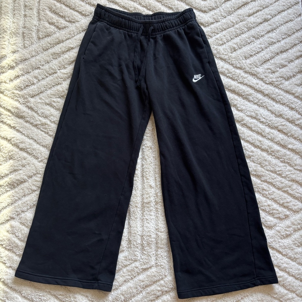 Nike Black Wide-Leg Sweatpants